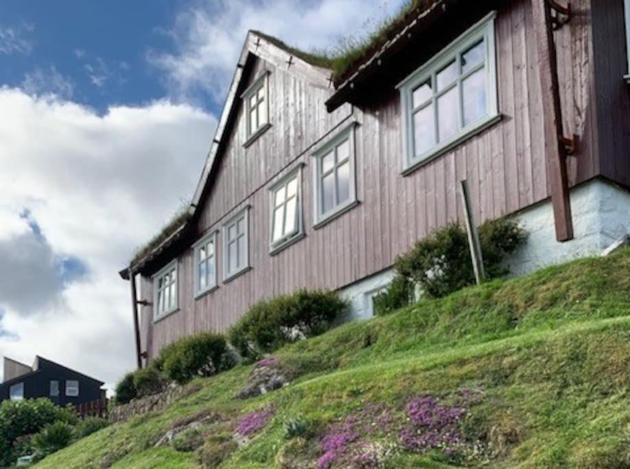 Cosy Groundfloor Apartment Sørvágur Eksteriør billede